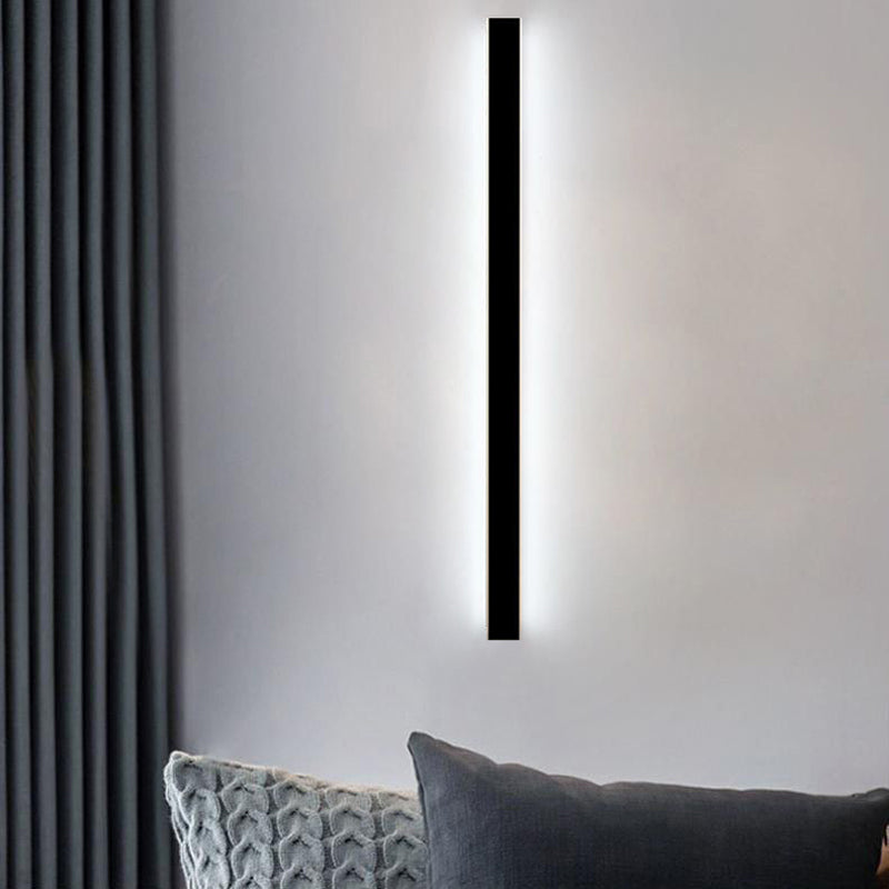 Simplicity Linear Sconce Light Metal 1 Light Wall Lamp in Black