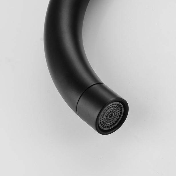 Modern Deck Mounted Metal Tub Filler Gooseneck Faucet in Black/Gold/Silver