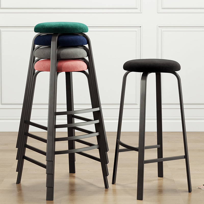 Modern Stackable Armless Counter Stool Iron Bar Stool with Cushion and Pedal for Cafe