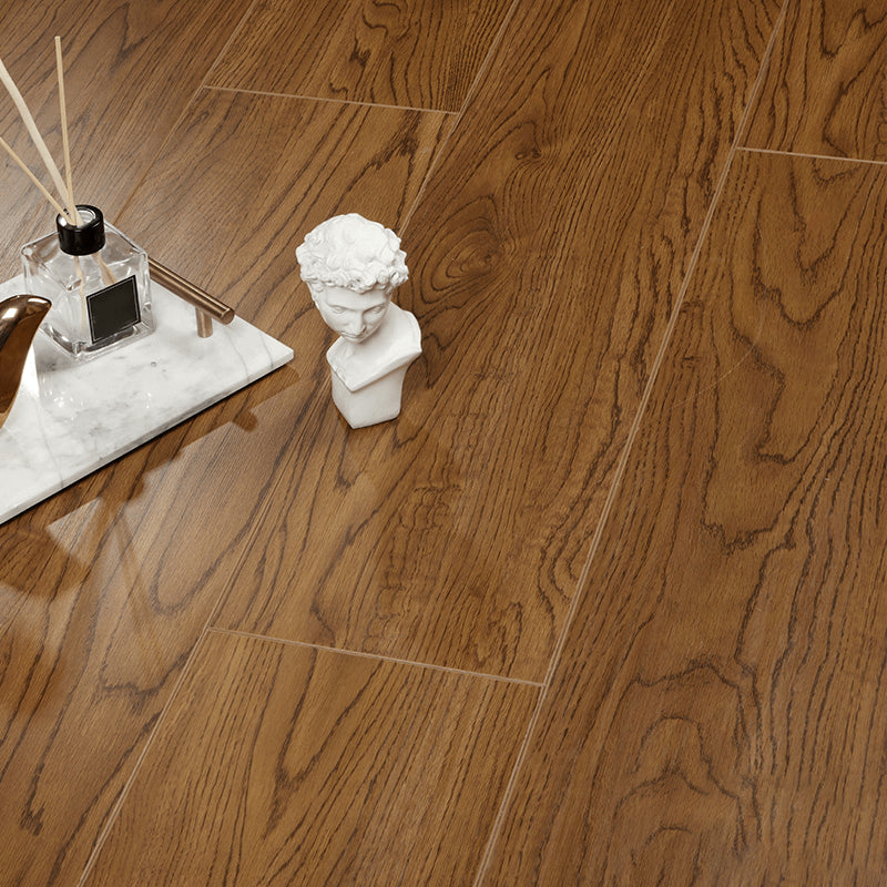 Modern Laminate Flooring Wood Click-Lock Scratch Resistant Laminate Floor