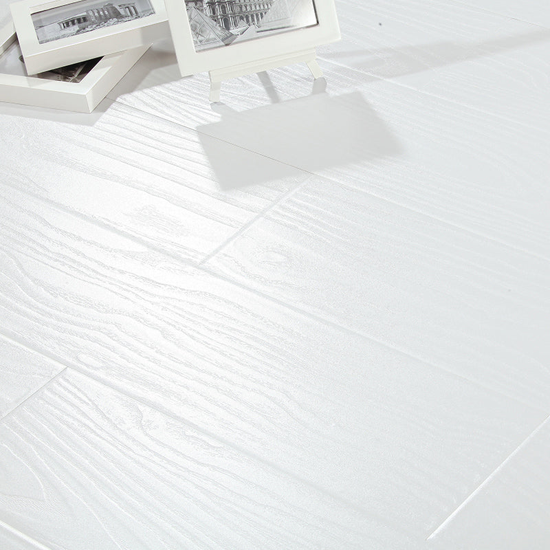 Modern Laminate Floor Wood Fade Resistant Click-Lock Laminate Plank Flooring