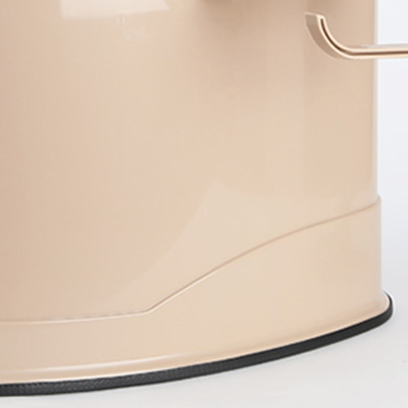 Contemporary Plastic Toilet Floor Mounted Toilet Bowl with Slow Close Seat for Washroom