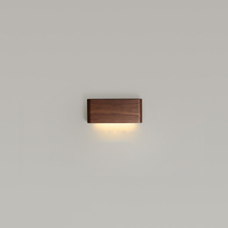 Modern Metal Wall Sconce Linear Shape Wall Light with PC Shade for Bedroom
