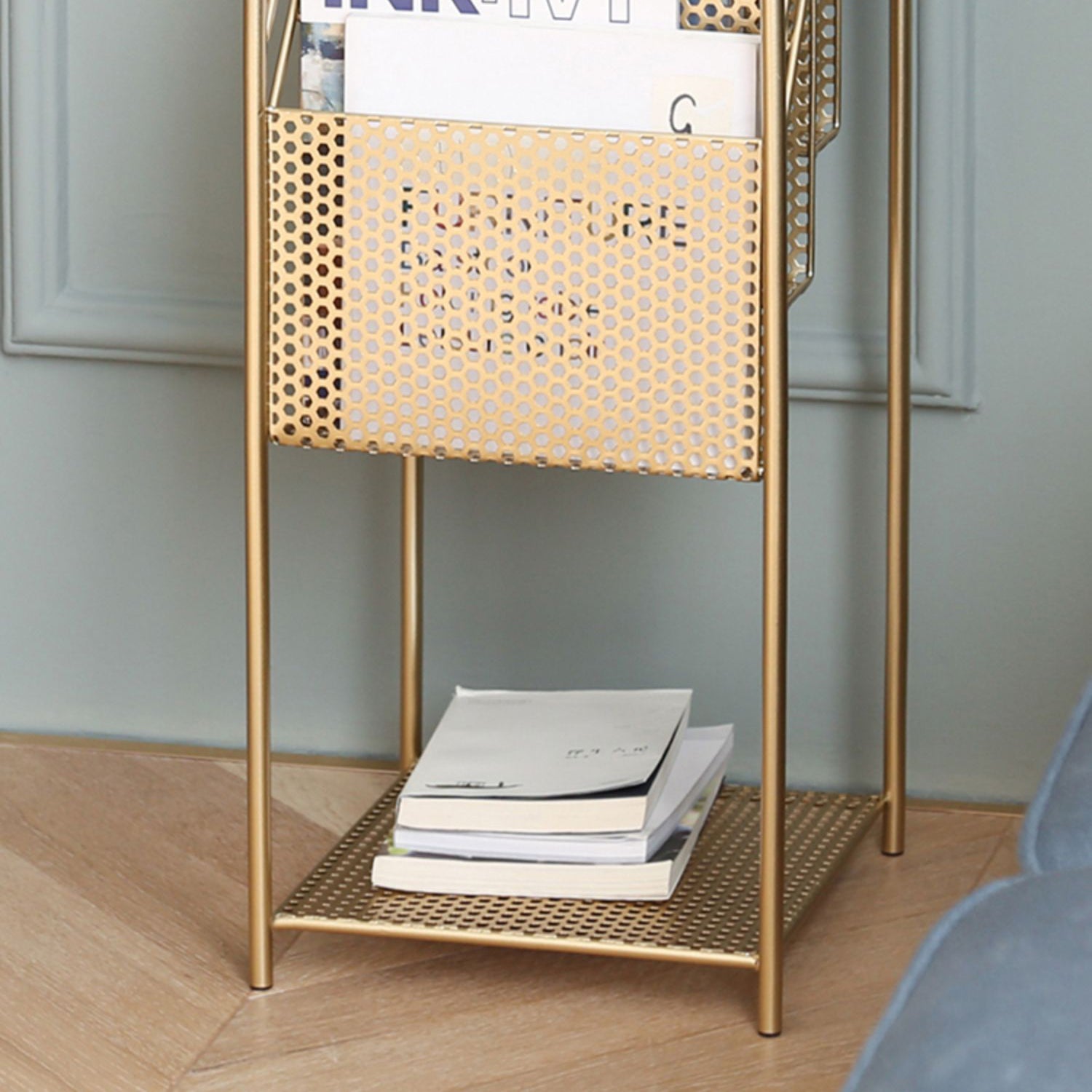 Glam Antique Finish Book Shelf Metal Standard Shelf Bookcase