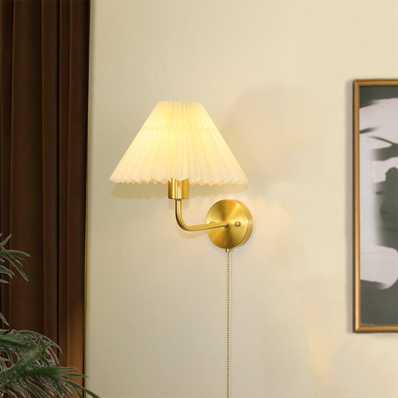 White Fabric Shaded Lighting Contemporary Golden Wall Light for Room