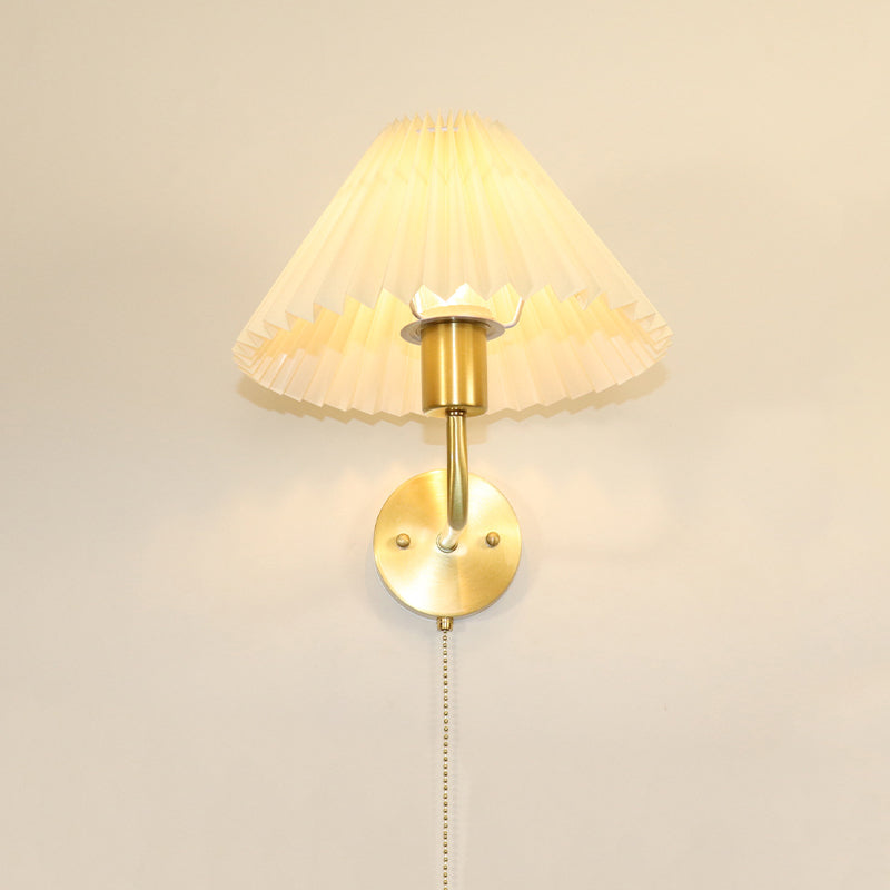 White Fabric Shaded Lighting Contemporary Golden Wall Light for Room