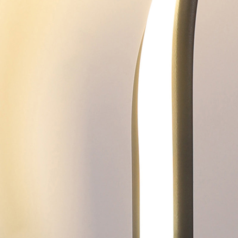 Modern Unique Shape Wall Light Fixture Wall Mounted Lighting in Black for Bedroom