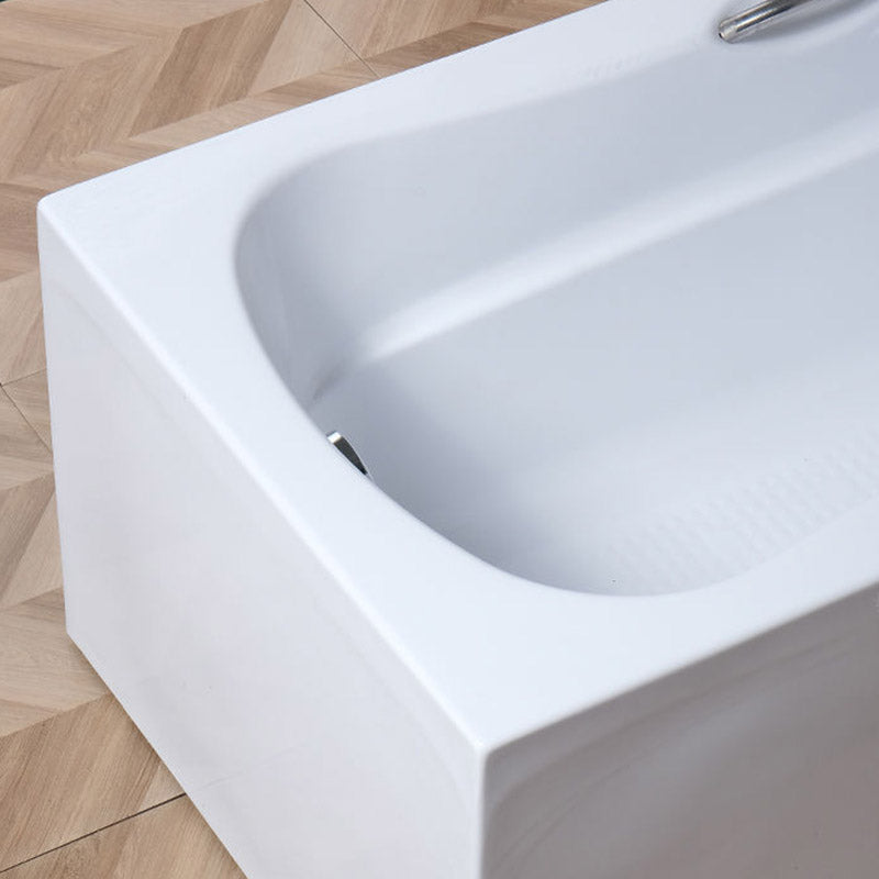 Modern Style Freestanding Bath Tub Acrylic Soaking Bathtub in White