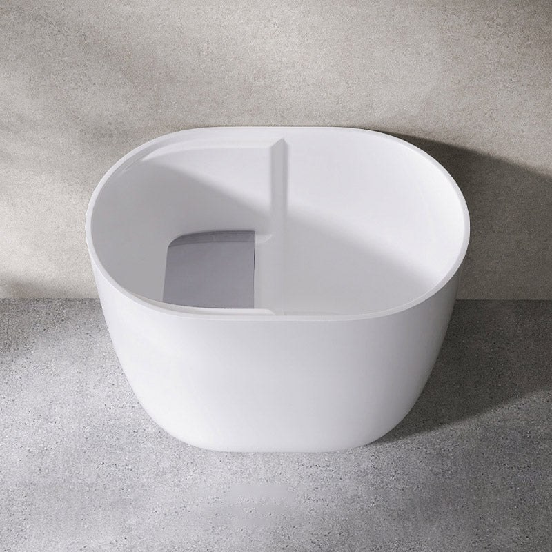 Modern Style Freestanding Bath Tub Oval Acrylic Soaking Bathtub in White