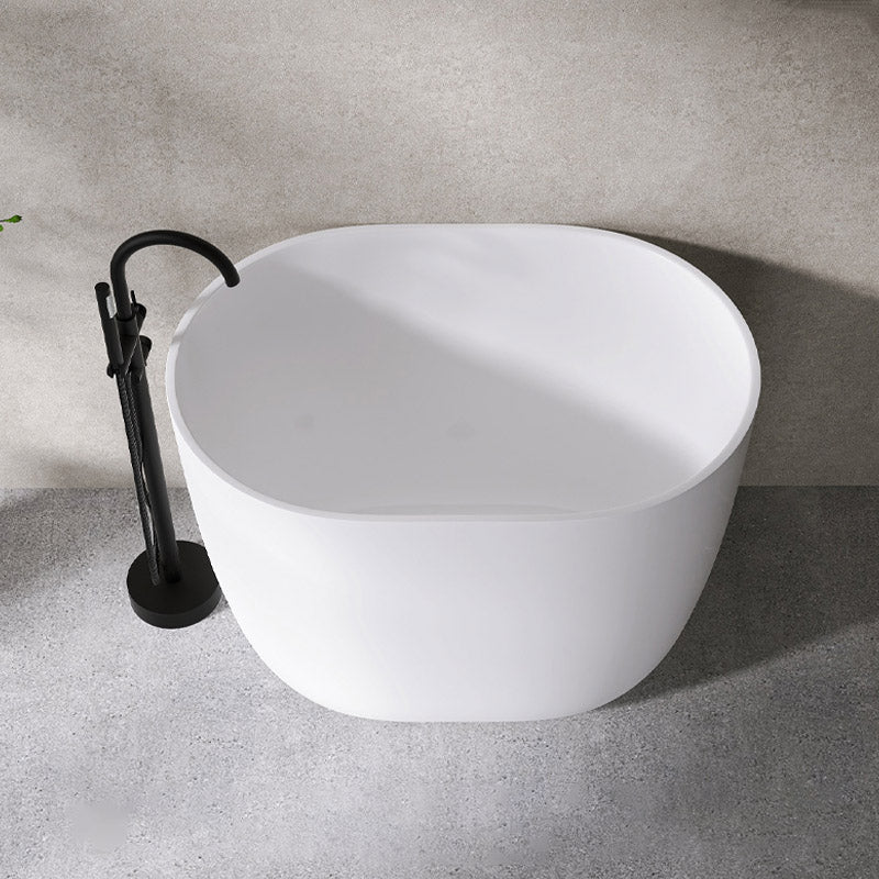 Modern Style Freestanding Bath Tub Oval Acrylic Soaking Bathtub in White