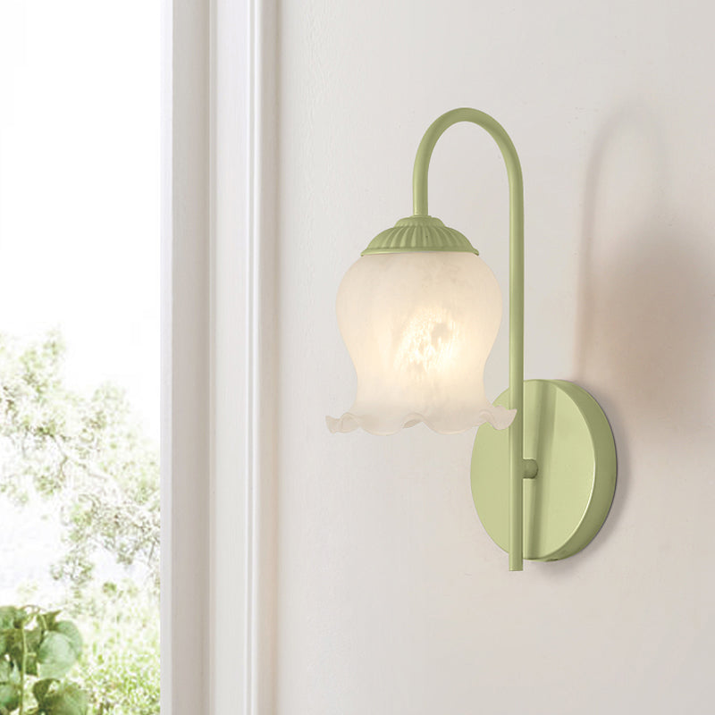Modern Metal Wall Sconce Flower Shape Wall Light with Glass Shade for Living Room