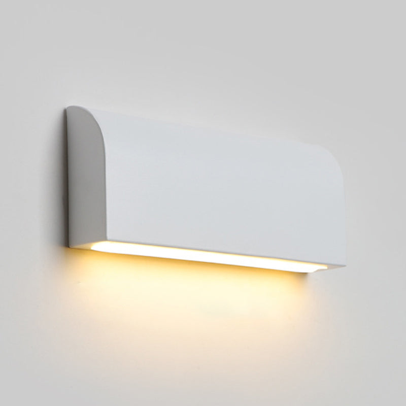 Single Modern Black/White Wall Mounted Sconce Metal LED Wall Light