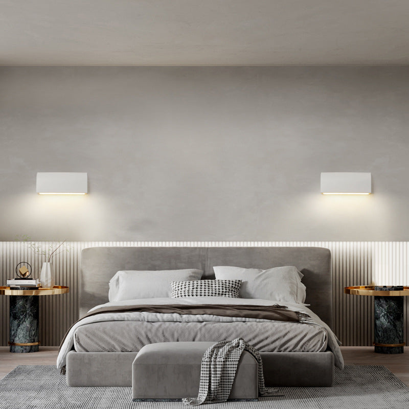 Single Modern Black/White Wall Mounted Sconce Metal LED Wall Light
