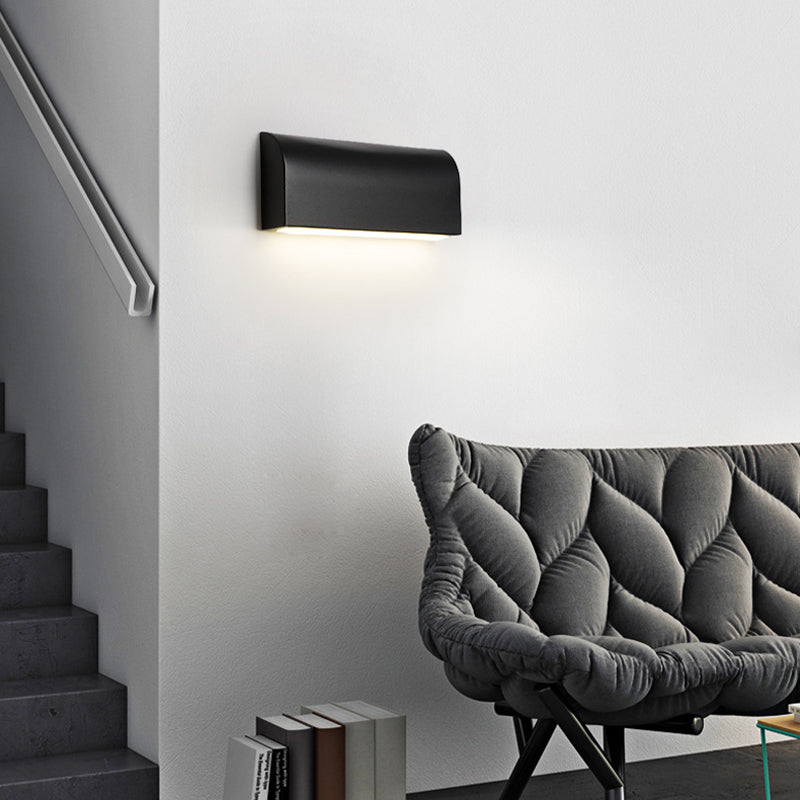 Single Modern Black/White Wall Mounted Sconce Metal LED Wall Light