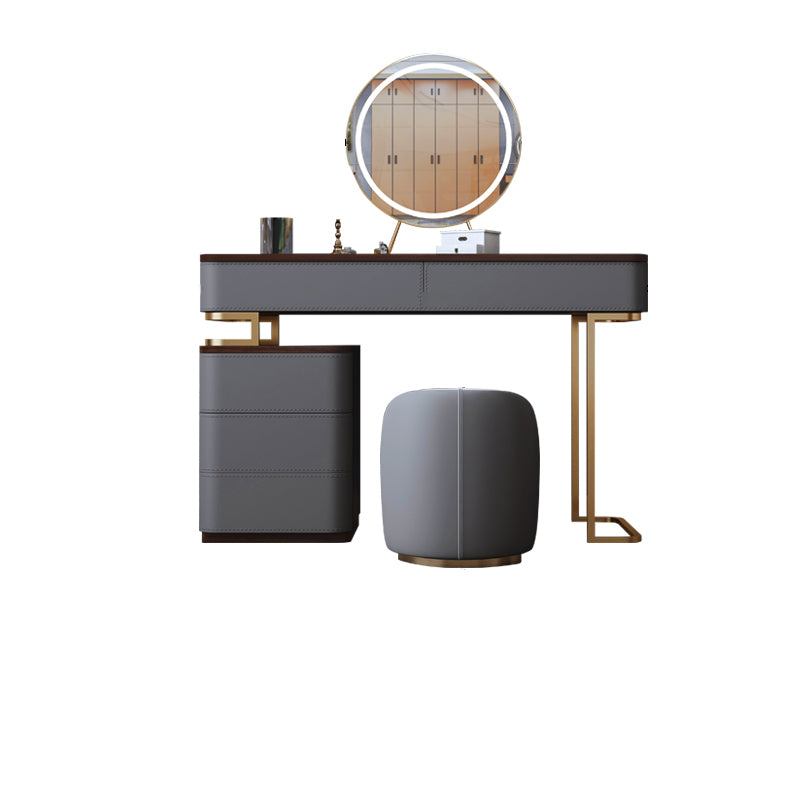 Glam 5-drawer Wooden Vanity Table 17.72" H Dressing Table with Gold Base