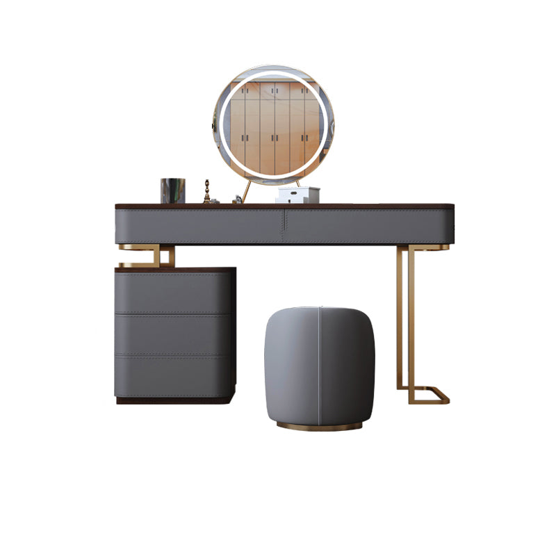 Glam 5-drawer Wooden Vanity Table 17.72" H Dressing Table with Gold Base