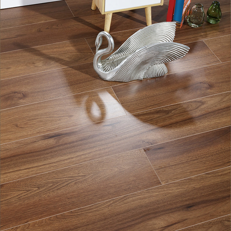 Modern Laminate Flooring Medium Wood Indoor Living Room Laminate Plank Flooring