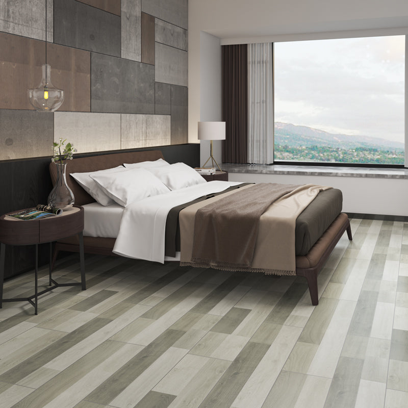 Modern Laminate Floor Wood Click-Lock Mildew Resistant Laminate Plank Flooring