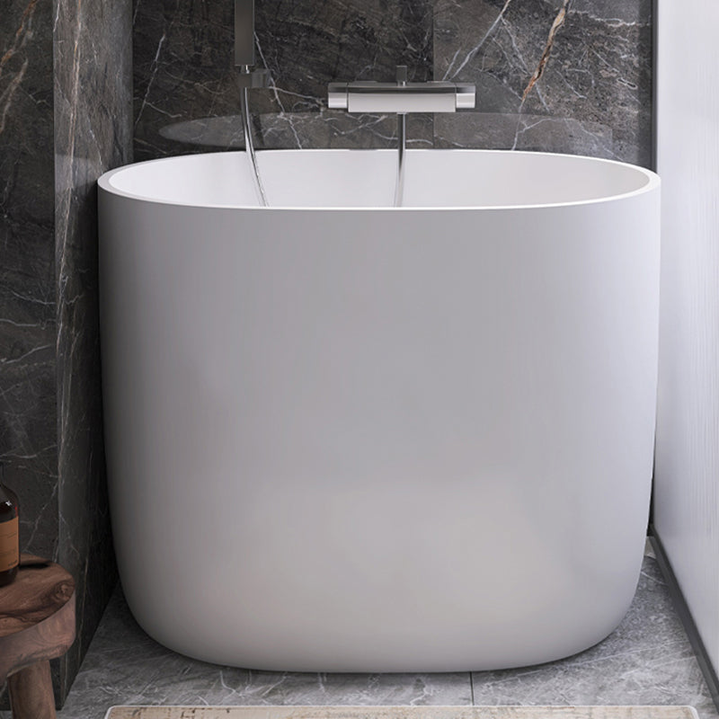 Modern Style Freestanding Bath Tub Acrylic Oval Bathtub in White