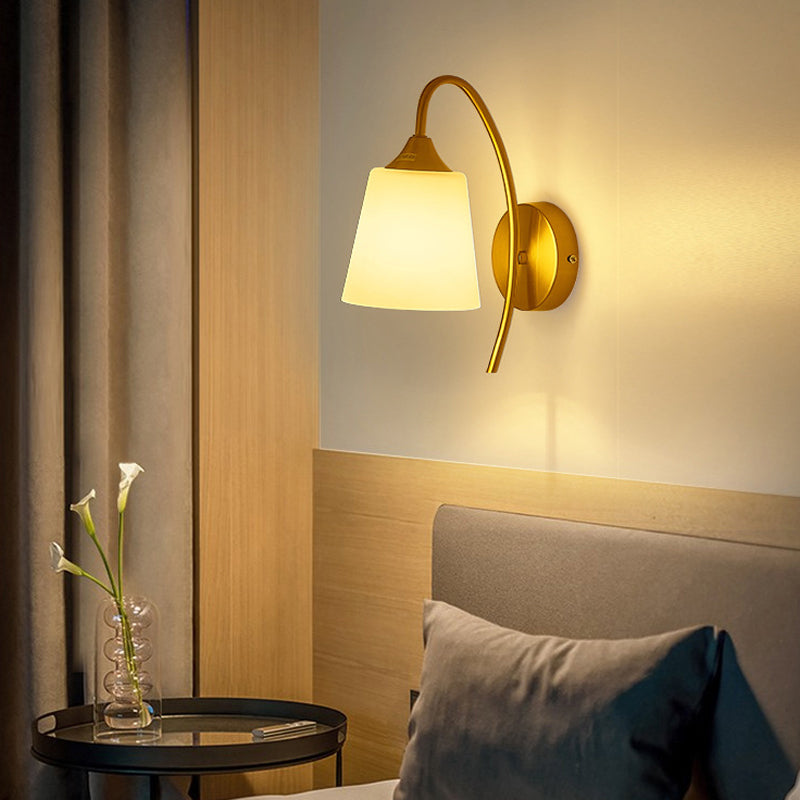 Modernist Wall Sconce Metal Sconce Lighting in Gold for Bedroom