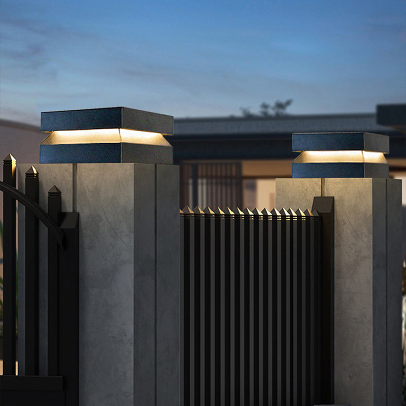 Rectangular Shape Metal Outdoor Lights Modern Style 1-Light Solar Pillar Lamp in Black