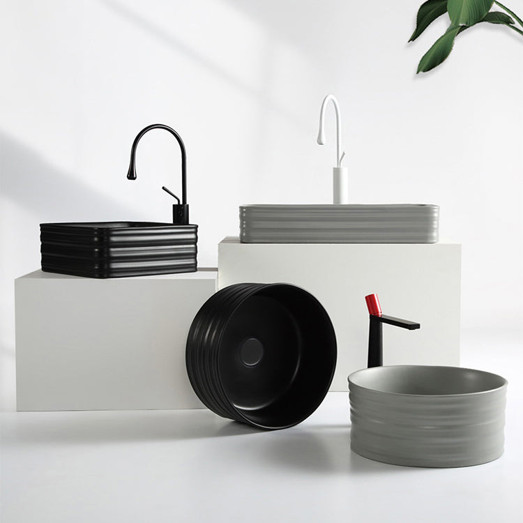 Modern Vessel Bathroom Sink Circular Porcelain with Pop-Up Drain Vessel Sink