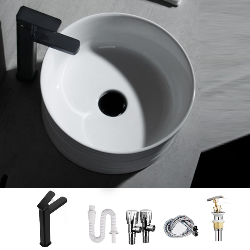 Modern Vessel Bathroom Sink Circular Porcelain with Pop-Up Drain Vessel Sink