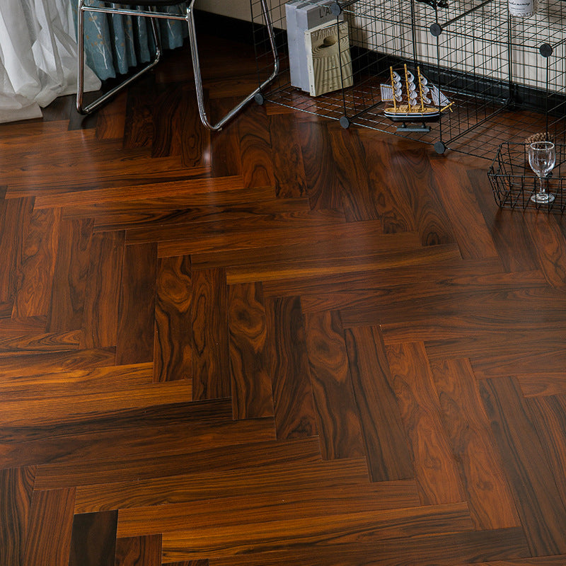 Retro Wooden Laminate Flooring Fade Resistant Click Lock Laminate Floor