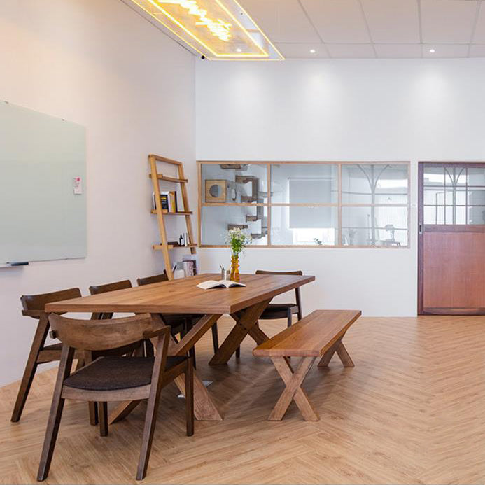 Industrial Style Wood Dining Table Rectangle Dining Table with Wooden Legs