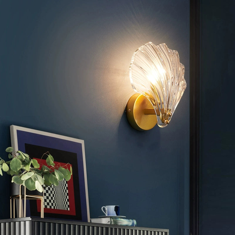 Shell Shape Glass Wall Mount Light Modern Style 1-Light Wall Light Sconce in Gold