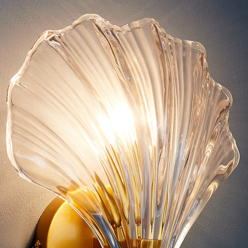 Shell Shape Glass Wall Mount Light Modern Style 1-Light Wall Light Sconce in Gold