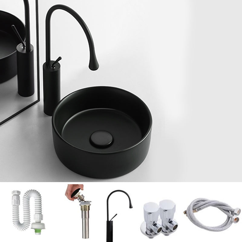 Bathroom Sink Oval Ceramic Basin Bathroom Sink with Drain Assembly