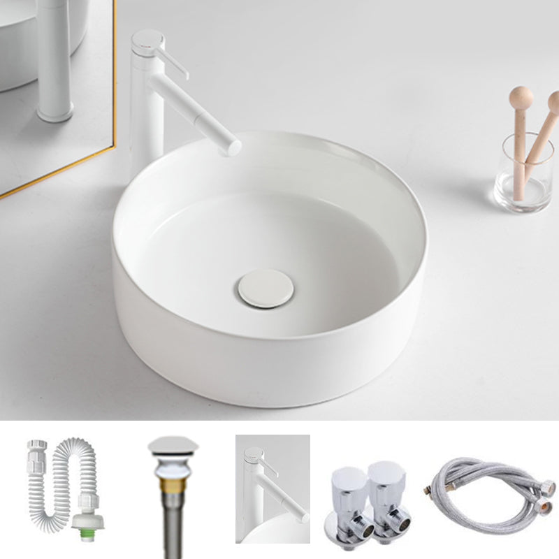 Bathroom Sink Oval Ceramic Basin Bathroom Sink with Drain Assembly