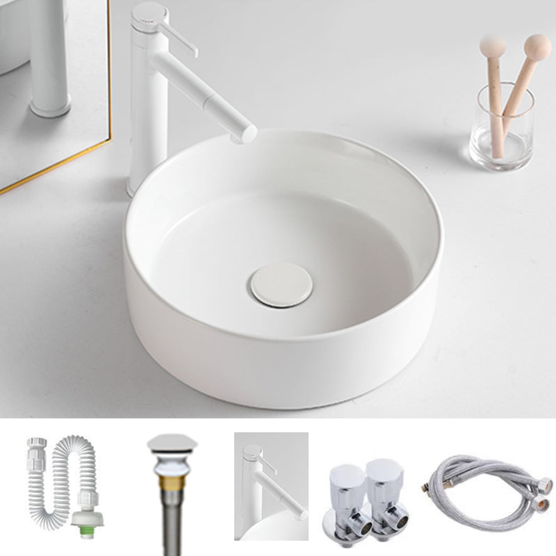 Bathroom Sink Oval Ceramic Basin Bathroom Sink with Drain Assembly