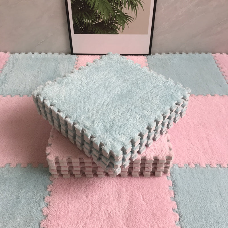 Fade Resistant Carpet Tile Solid Color Interlocking Carpet Floor Tile