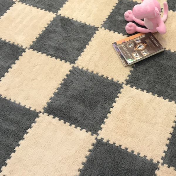 Fade Resistant Carpet Tile Solid Color Interlocking Carpet Floor Tile