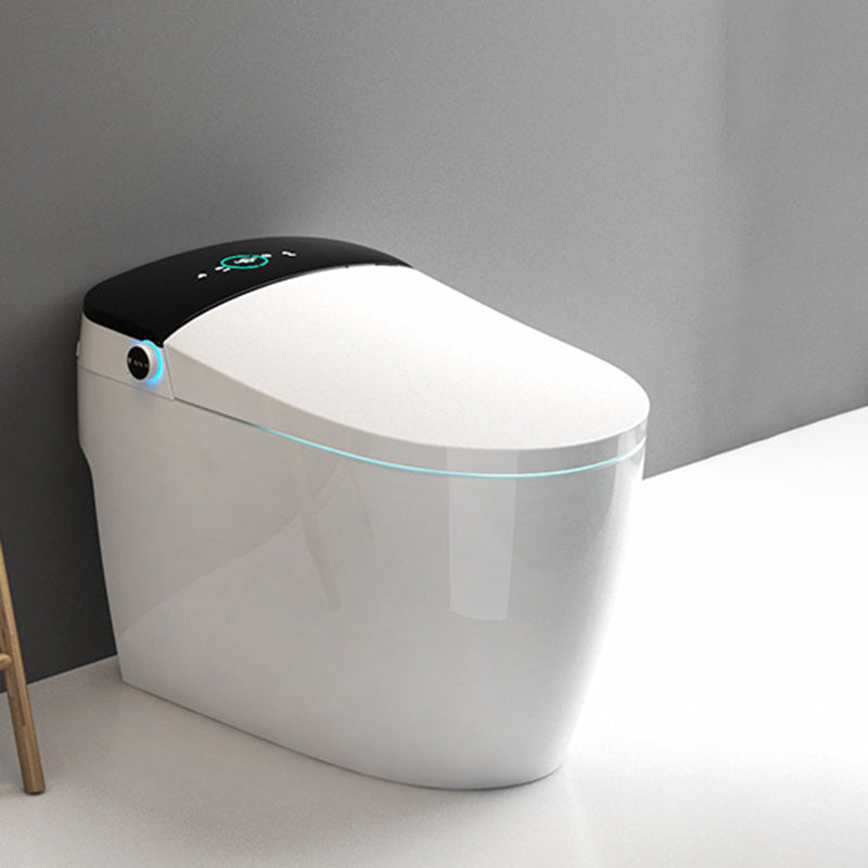 Modern One Piece Toilet Floor Mounted Ceramic Flush Toilet with Toilet Seat