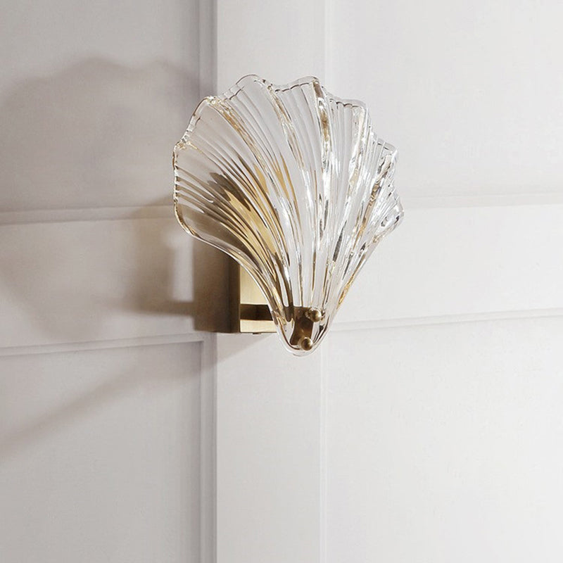 1-Light Shell-shaped Wall Mount Light Contemporary Copper Wall Lamp with Glass Shade