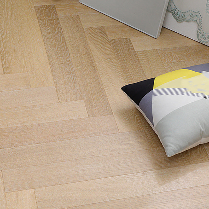 Modern Laminate Floor Wood Click-Lock Slip Resistant Laminate Flooring