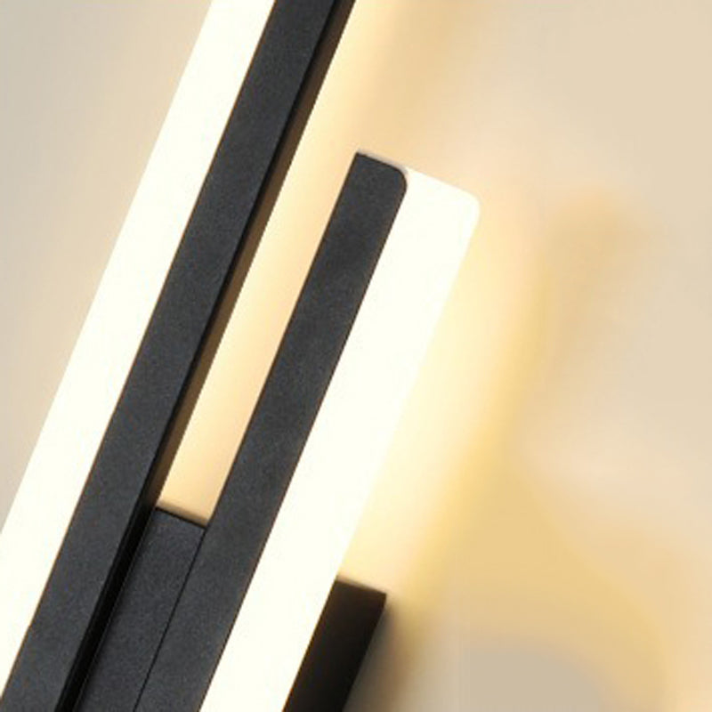 Minimalist LED Wall Lamp Black Metal Sconce Lighting for Bedroom