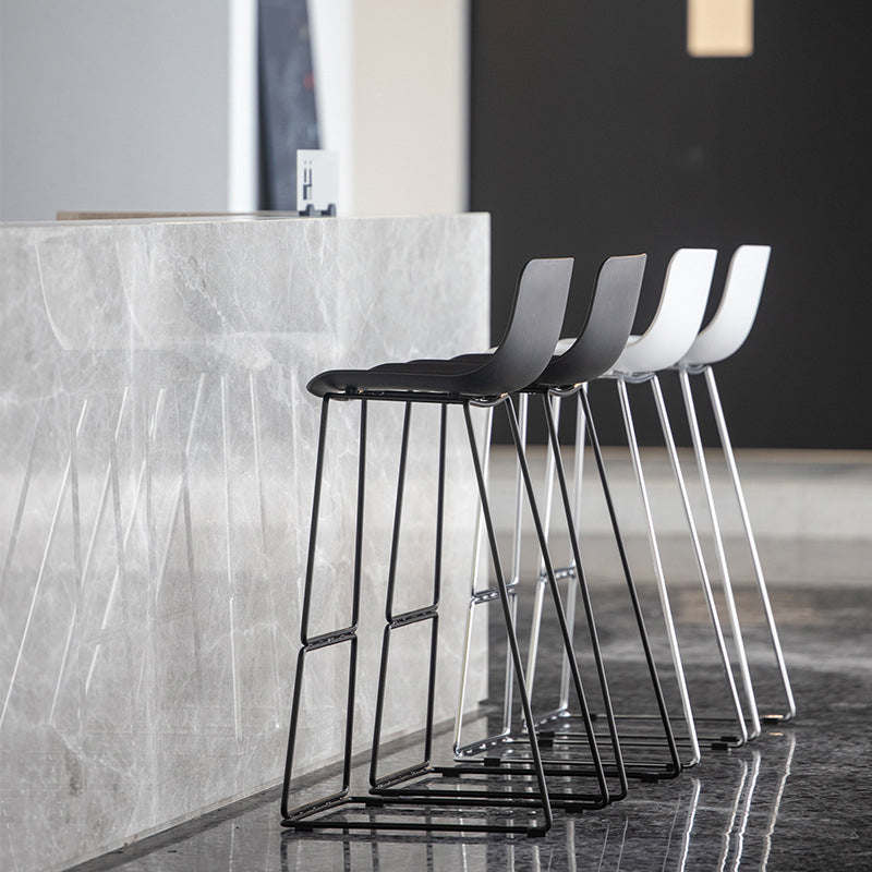 Contemporary Plastic Dining Stools Armless Bar Stools with Metal Base