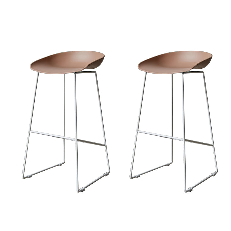 Contemporary Plastic Dining Stools Armless Bar Stools with Footrest