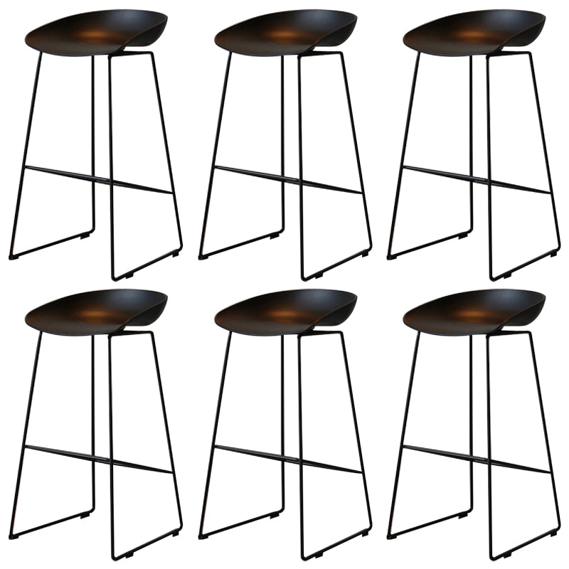 Contemporary Plastic Dining Stools Armless Bar Stools with Footrest