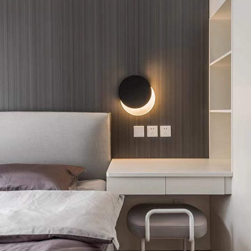Contemporary Wall Sconce Circle Sconce Lighting in Black for Bedroom