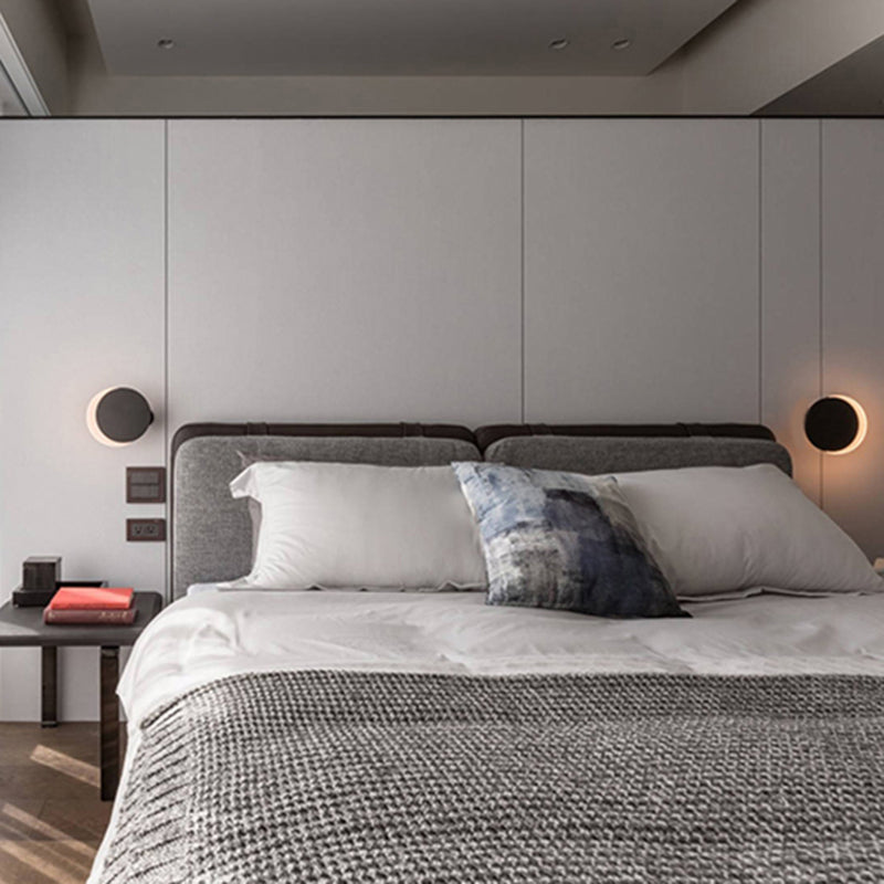 Contemporary Wall Sconce Circle Sconce Lighting in Black for Bedroom
