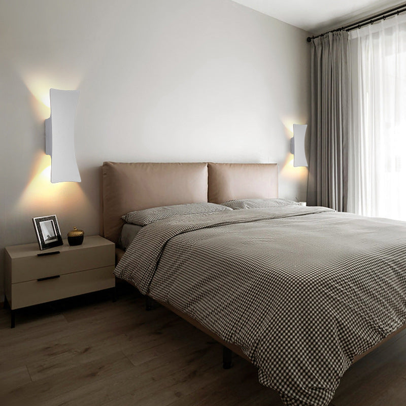 Contemporary Wall Sconce Curve Waterproof Sconce Lighting with Aluminium