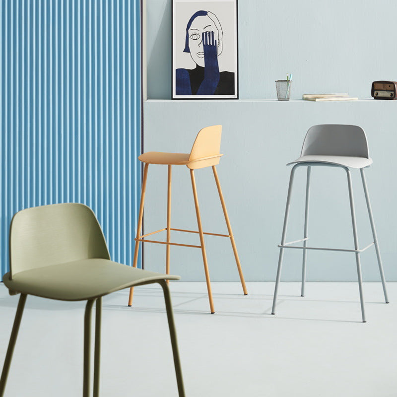 Low Back Dining Stools Armless Plastic Bar Stools with Footrest