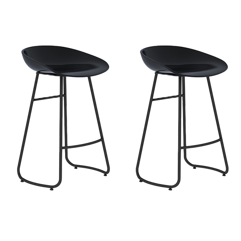 Industrial Armless Bar Stool Plastic Dining Stool with Metal Base