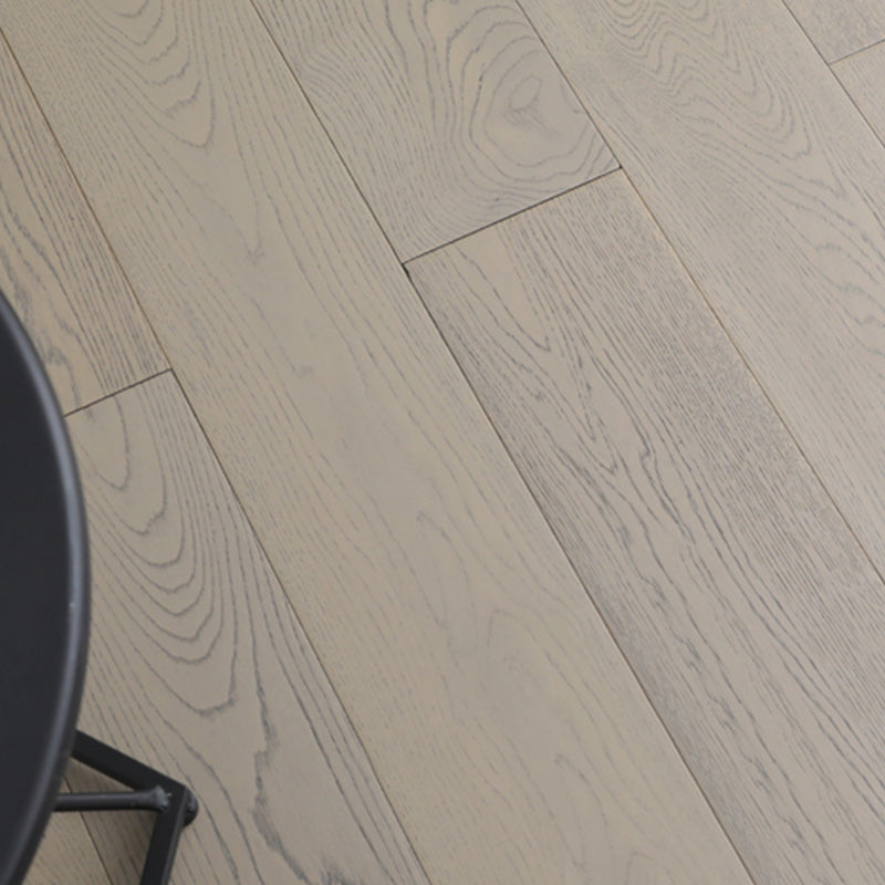 Solid Wood Laminate Floor Modern Laminate Floor with Light and Dark Color