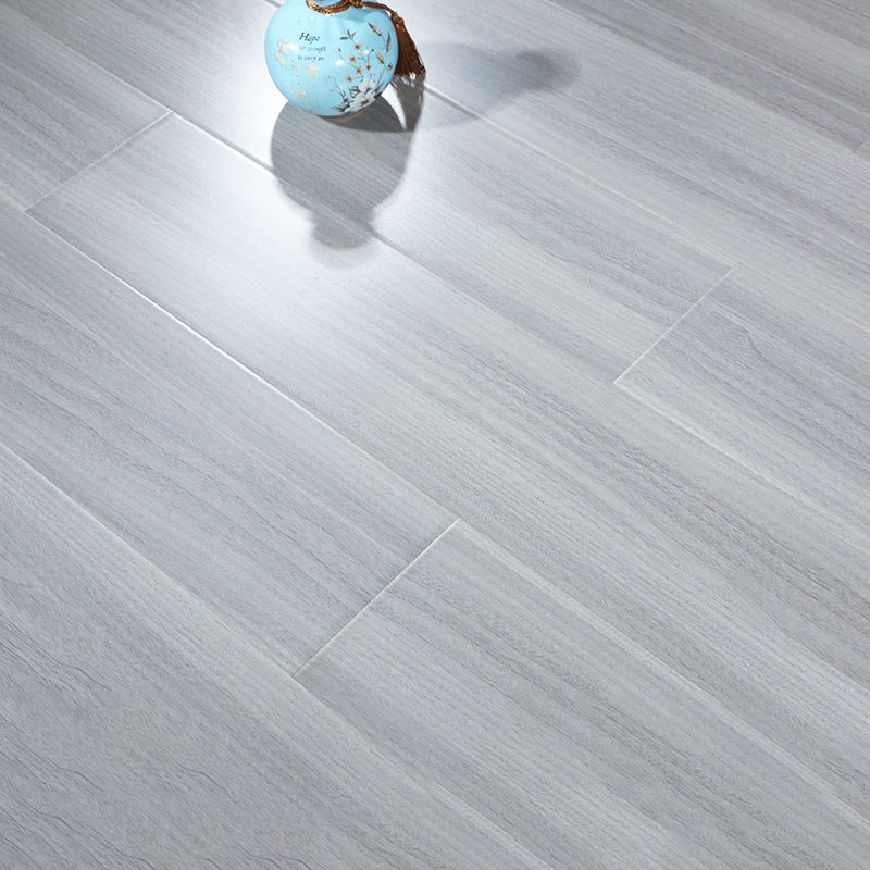 Maple Modern Laminate Flooring Click Lock Stain Resistant Plank Flooring